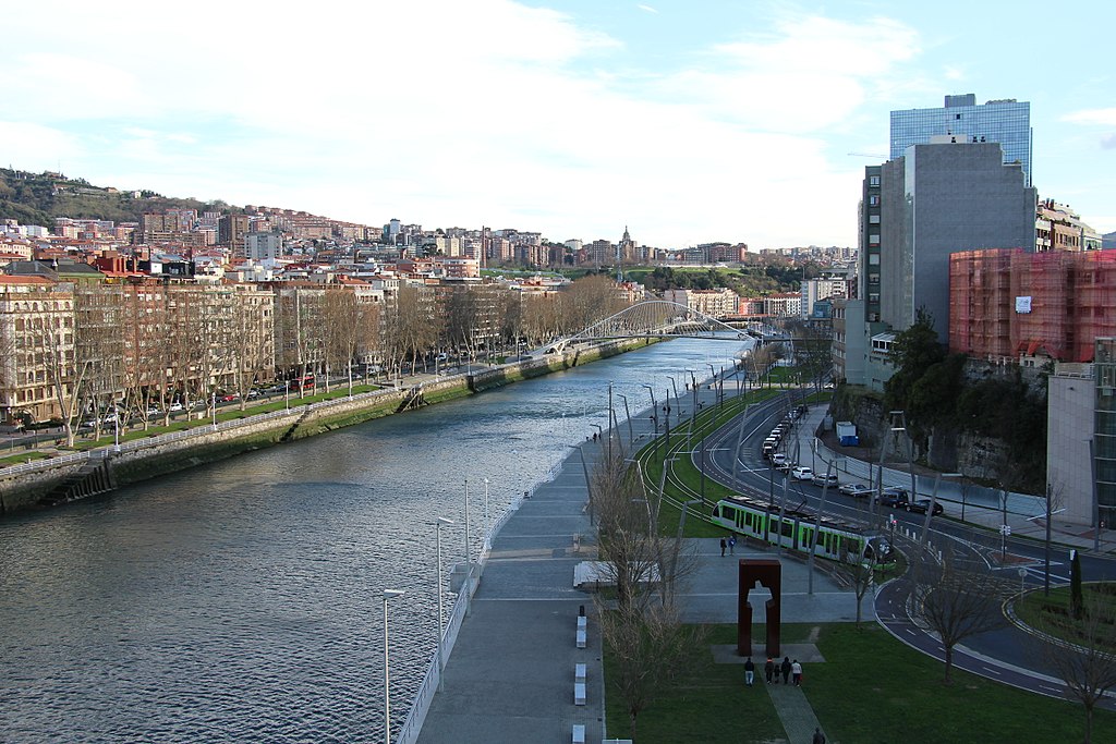 Api Sammra Ria Transformación Ría Nervión | Guía de Arquitectura Contemporánea